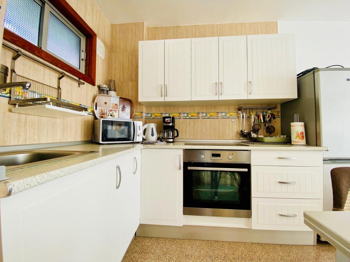 Orange And White Apartment In Yumbo San Bartolomé Kültér fotó