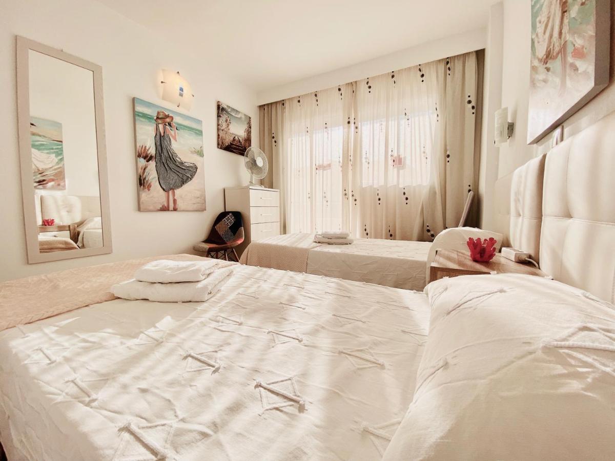 Orange And White Apartment In Yumbo San Bartolomé Kültér fotó