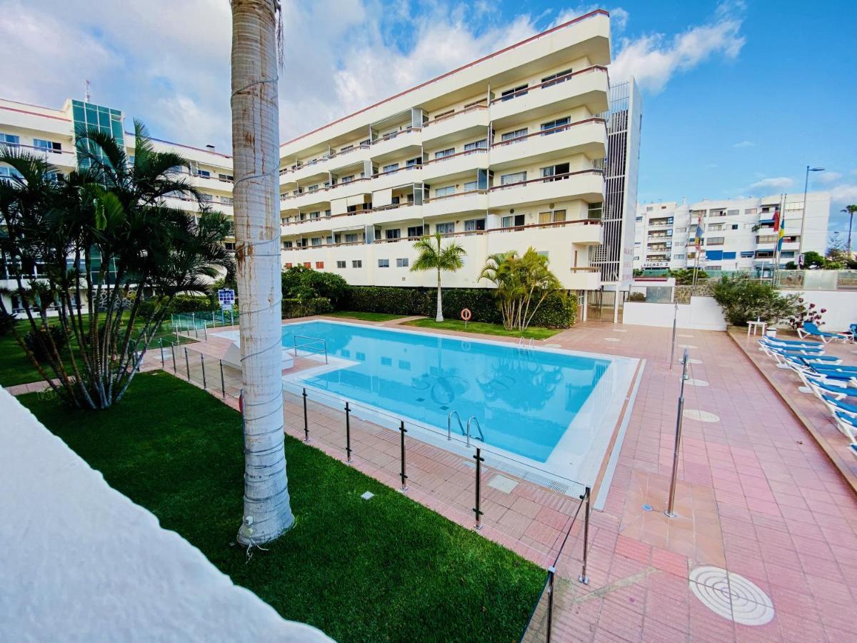 Orange And White Apartment In Yumbo San Bartolomé Kültér fotó