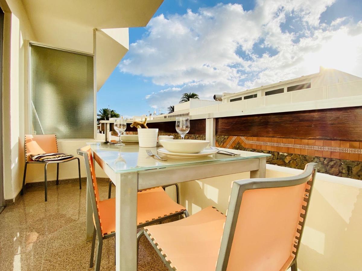 Orange And White Apartment In Yumbo San Bartolomé Kültér fotó