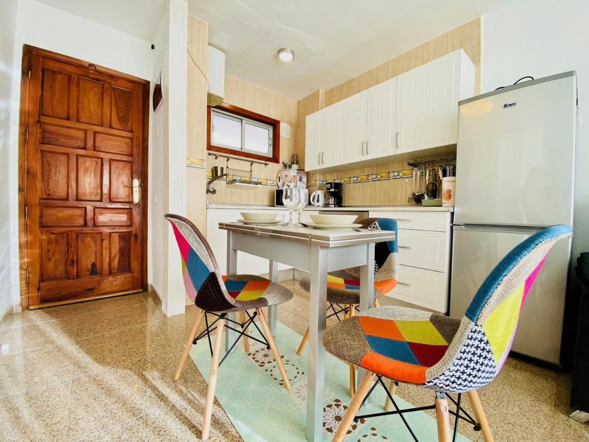 Orange And White Apartment In Yumbo San Bartolomé Kültér fotó