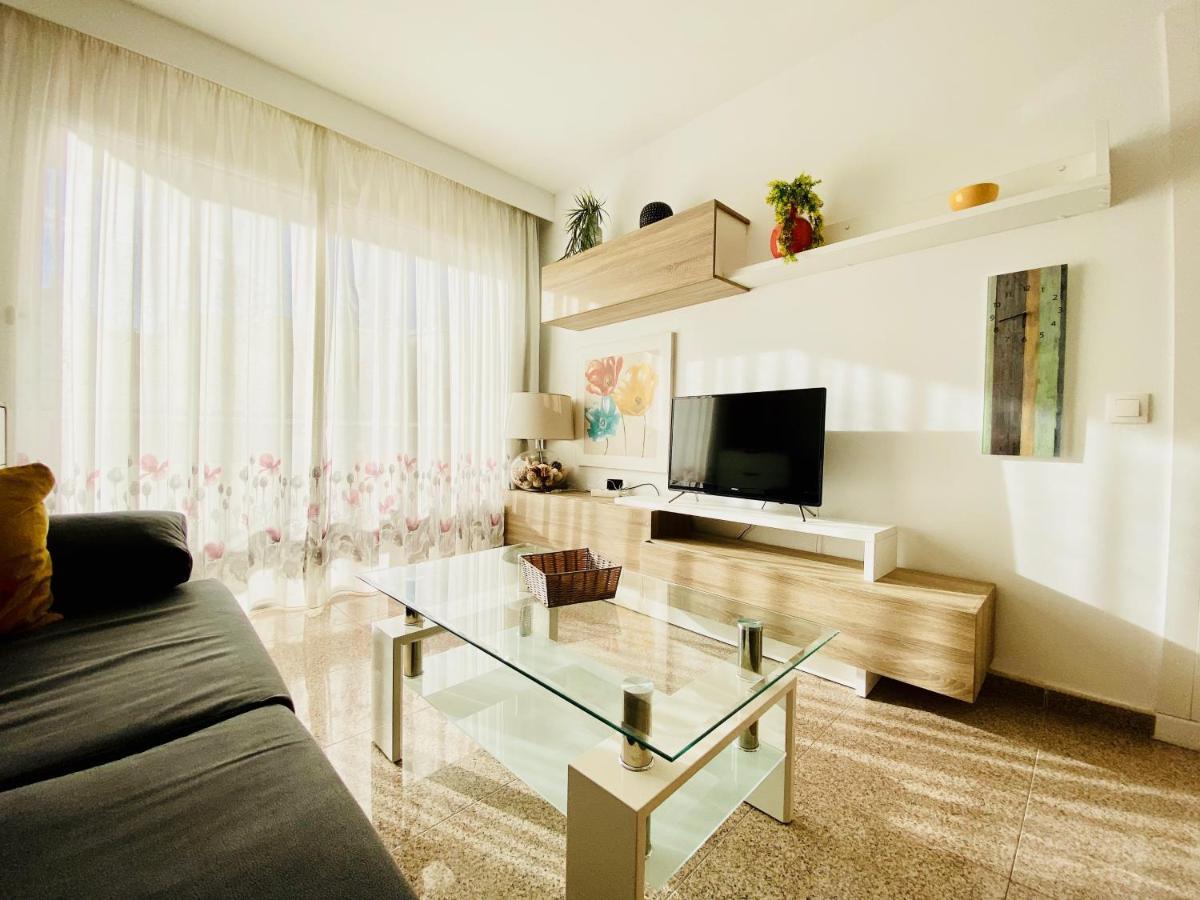 Orange And White Apartment In Yumbo San Bartolomé Kültér fotó