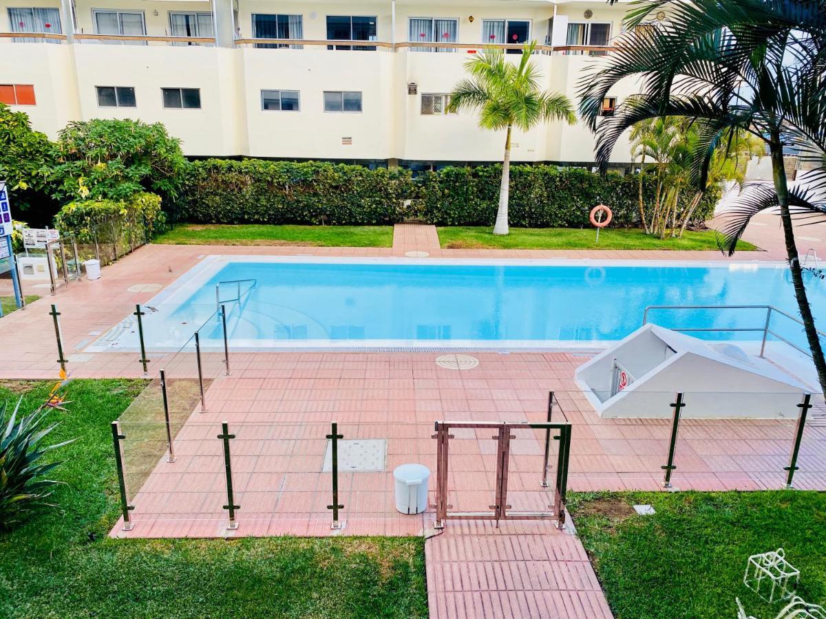 Orange And White Apartment In Yumbo San Bartolomé Kültér fotó